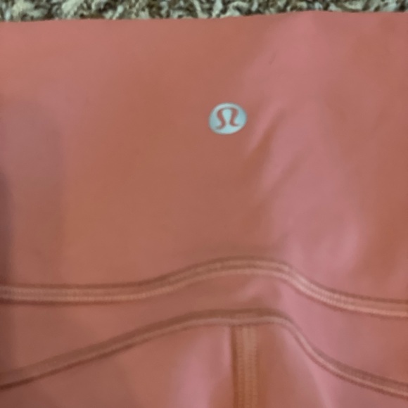 Lululemon In Movement Tight 25” Everlux Size 6 - Picture 2 of 10